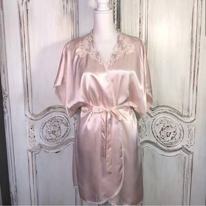 Vintage Val Mode Lingerie Soft Pink Satin Robe